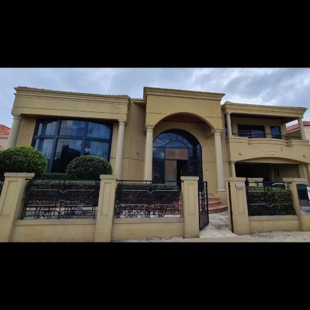 Beautiful house exterior in Hillarys