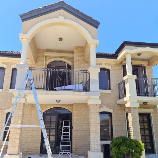 External painting in Perth summer